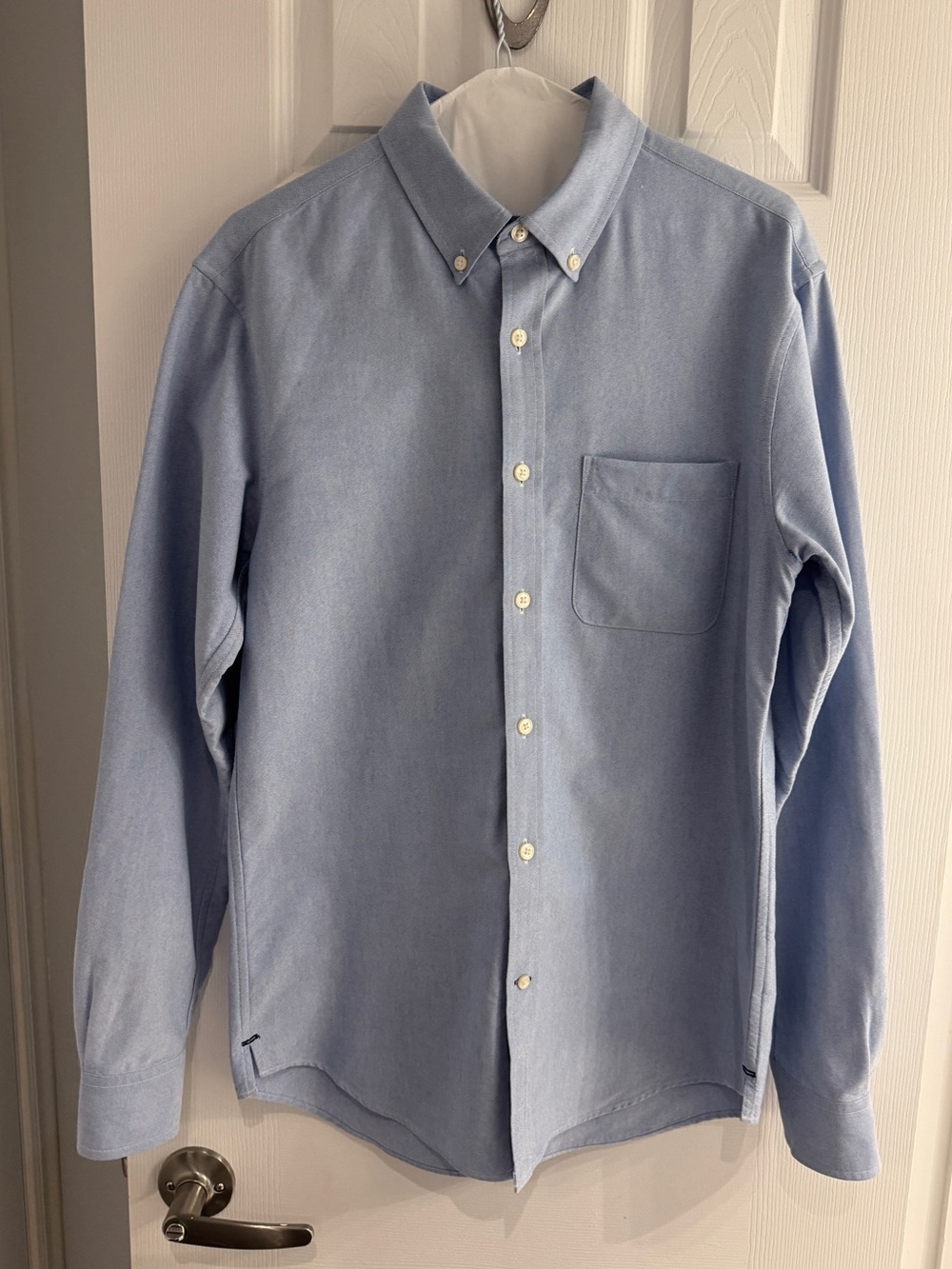 Club Monaco Slim Fit Light Blue Button-Down Shirt Men’s S